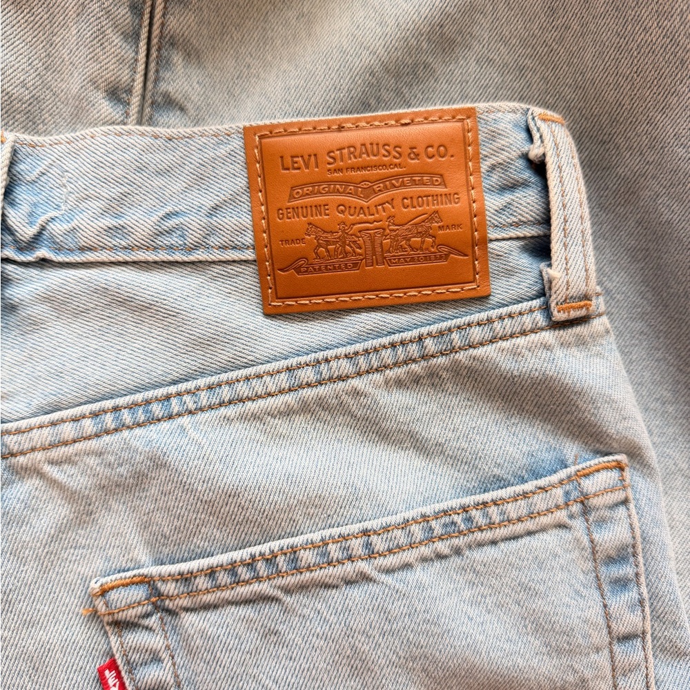 Levi’s Baggy Dad Jeans